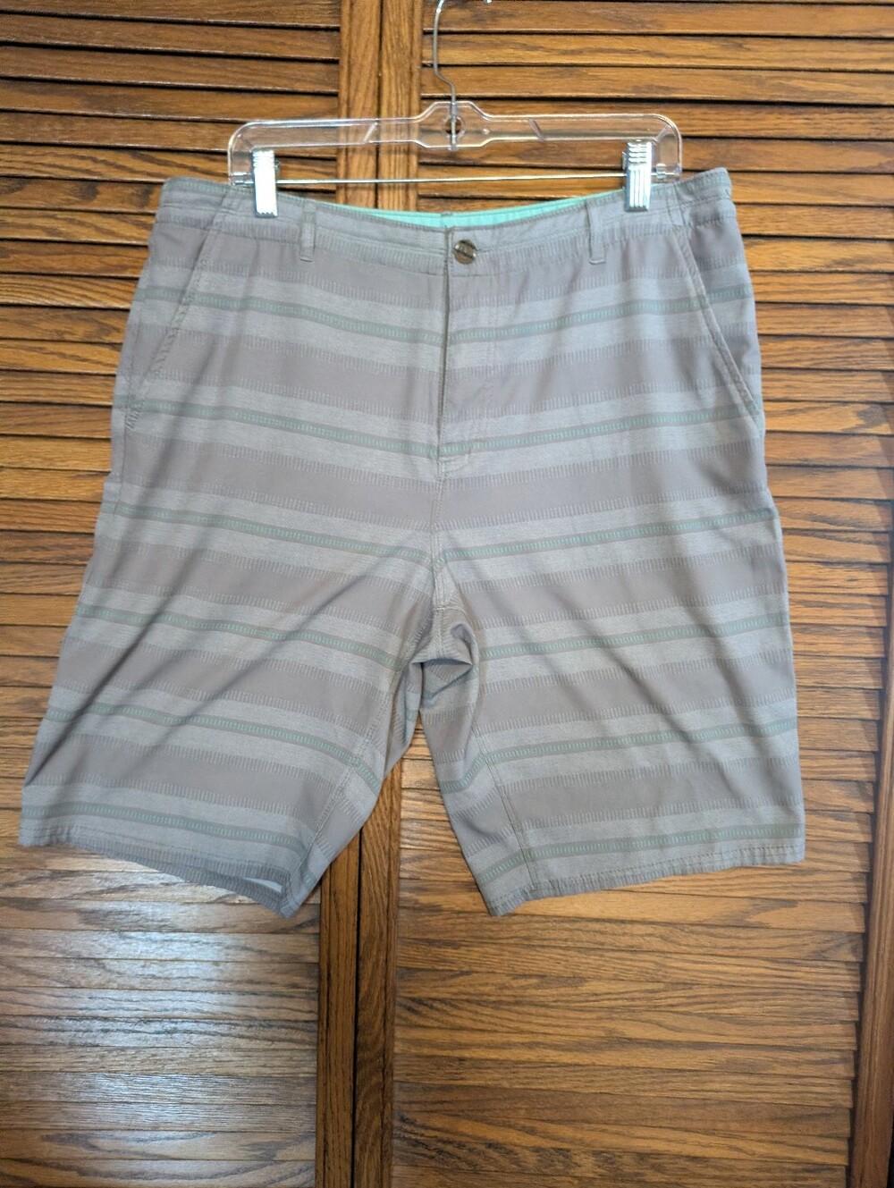 Reef Men's Board Shorts Size 34
